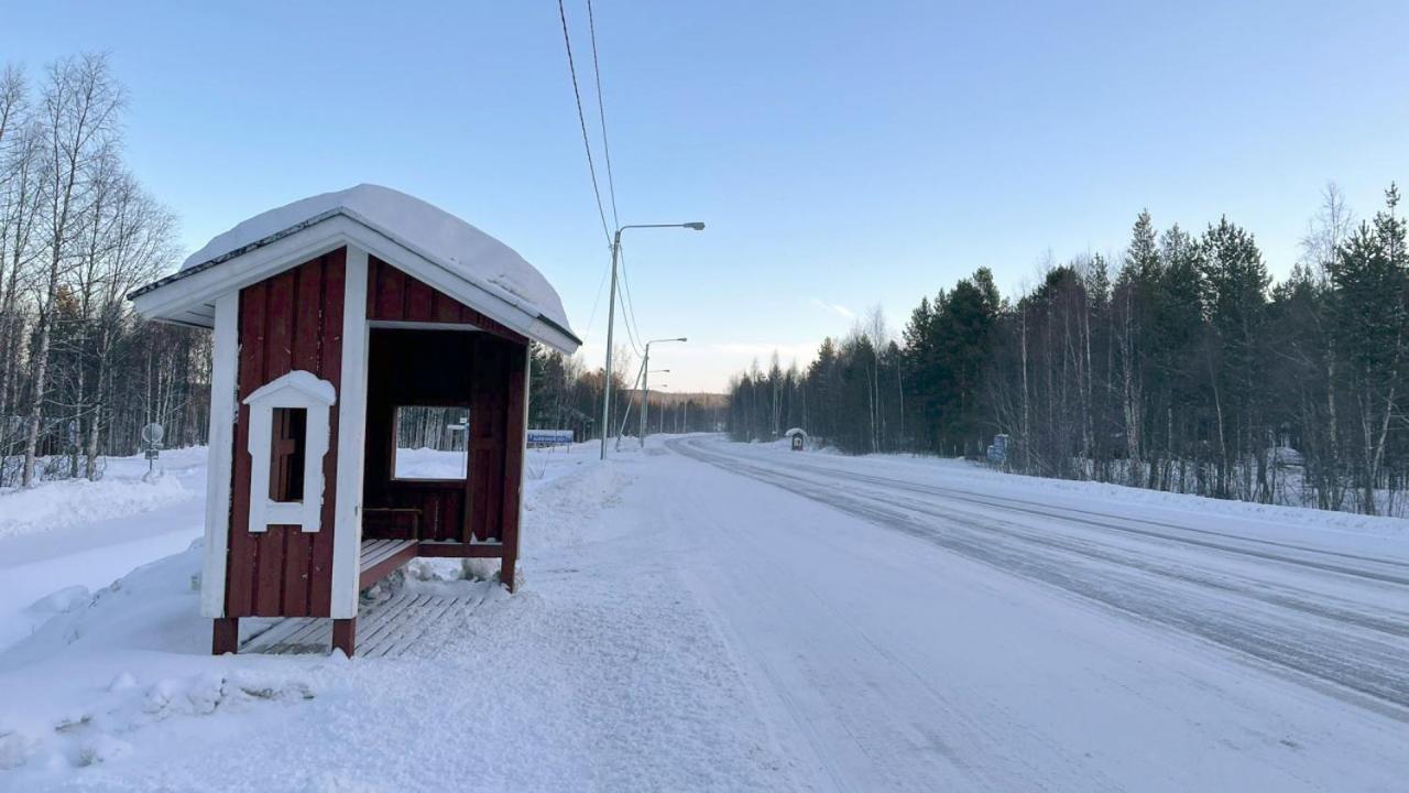 Kuukkeli Ivalo Airport Inn Exterior foto